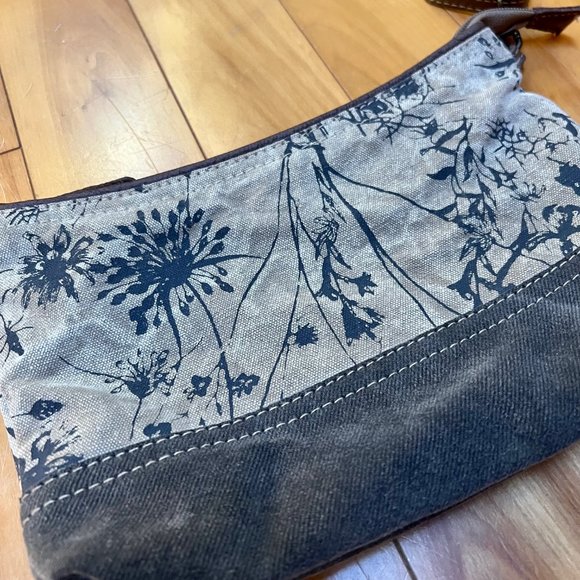 NWOT Myra Small, Crossbody Bag - Picture 1 of 5